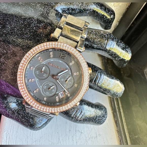 MICHAEL KORS WATCH - Picture 8 of 8